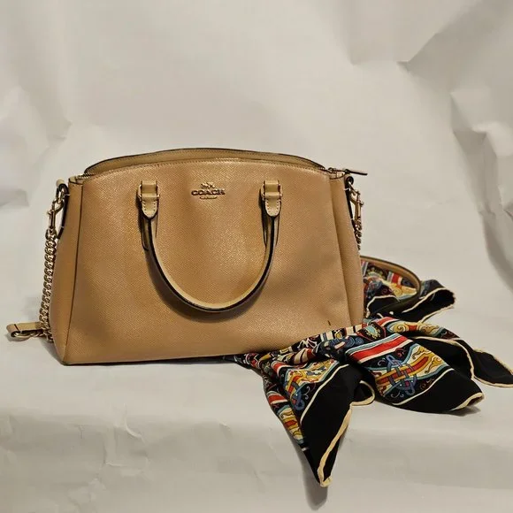 Coach “Lillie” Carryall - Picture 5 of 5